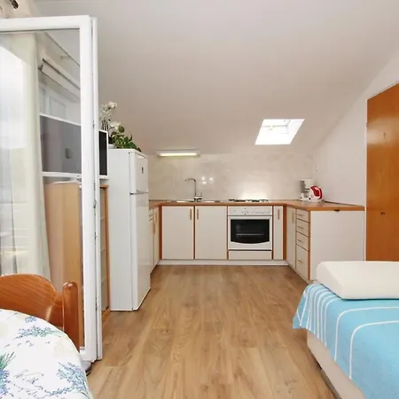 In Mit Eigenem Balkon - B59512 Apartman *