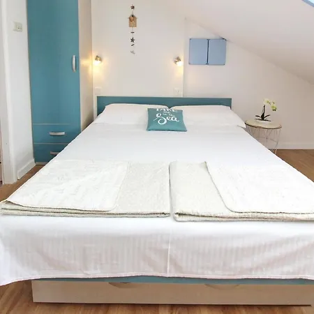 In Mit Eigenem Balkon - B59512