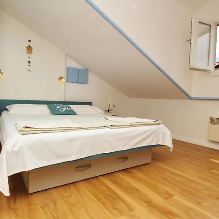 Apartman In Mit Eigenem Balkon - B59512
