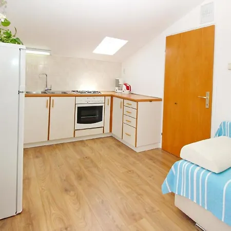 In Mit Eigenem Balkon - B59512 Baška
